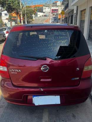 NISSAN-LIVINA-1.8 S 16V FLEX 4P AUTOMÁTICO NISSAN-LIVINA-2013