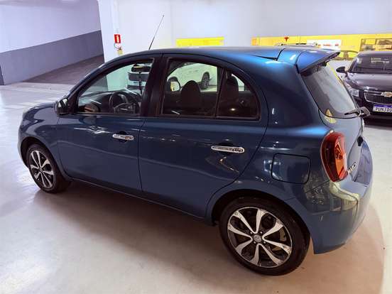 NISSAN-MARCH-2015