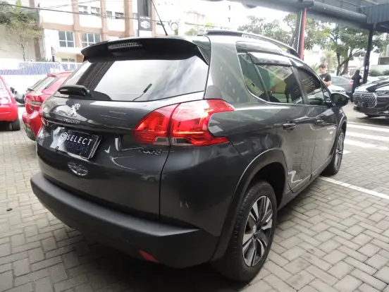 PEUGEOT-2008-2021