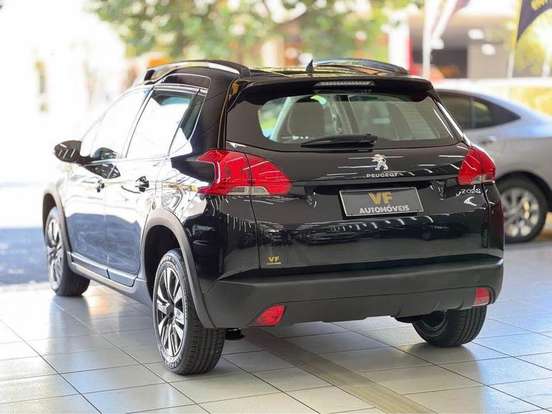 PEUGEOT-2008-2021