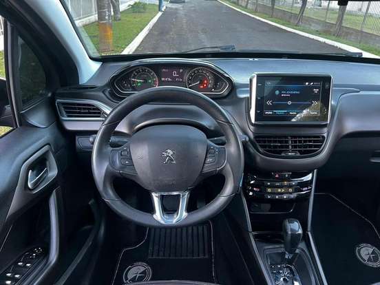 PEUGEOT-2008-2018