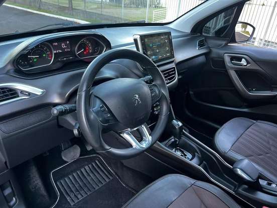 PEUGEOT-2008-2018