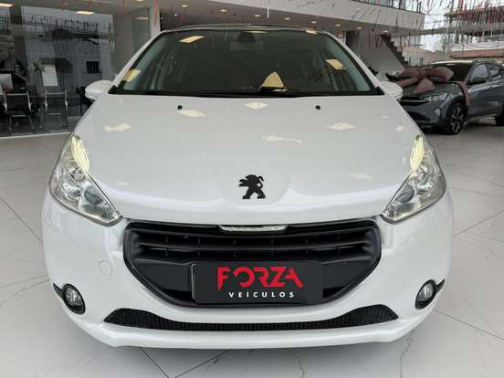 PEUGEOT-208-1.6 GRIFFE 16V FLEX 4P AUTOMÁTICO PEUGEOT-208-2014