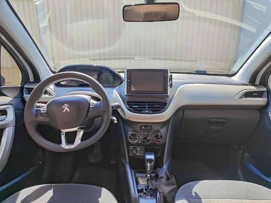 PEUGEOT-2008-2020