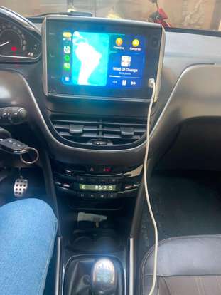 PEUGEOT-2008-2017