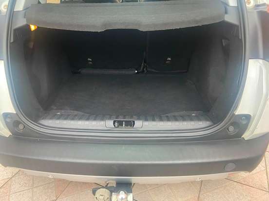 PEUGEOT-2008-2017