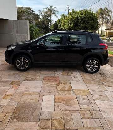 PEUGEOT-2008-2020
