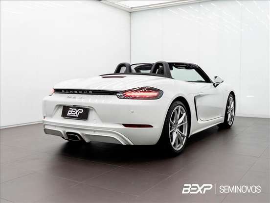PORSCHE-718-2023