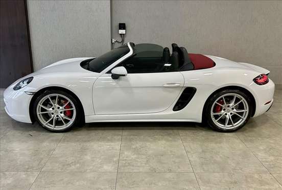 PORSCHE-718-2020