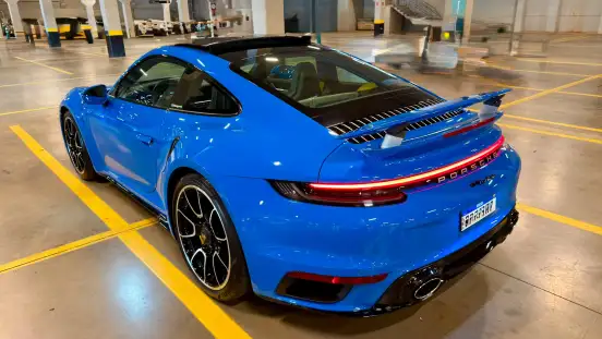 PORSCHE-911-2021