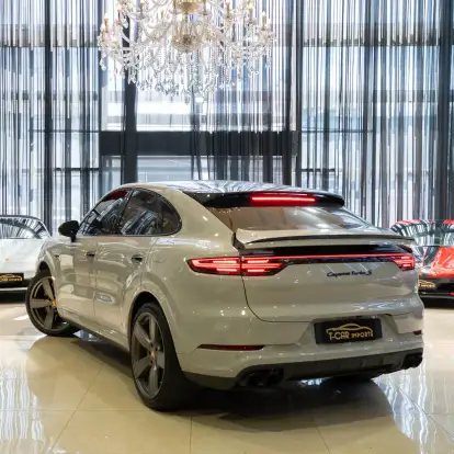 PORSCHE-CAYENNE-2022