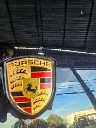 PORSCHE-MACAN-2023