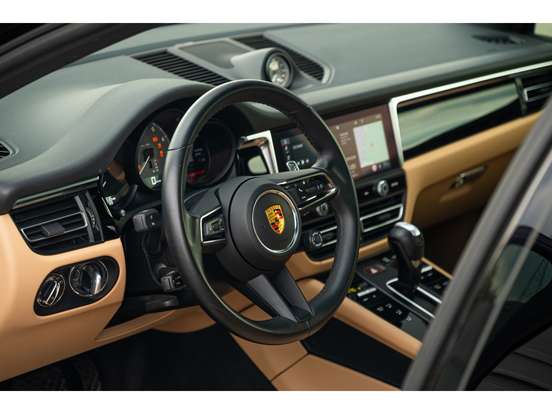 PORSCHE-MACAN-2023