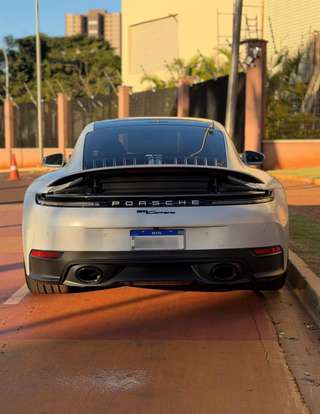 PORSCHE-911-2025