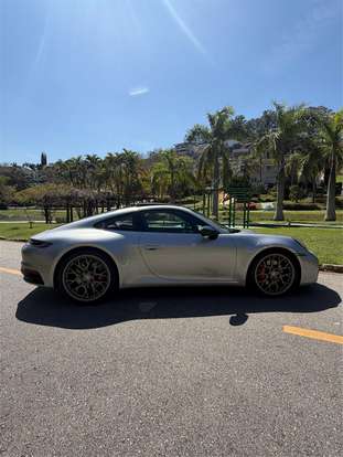 PORSCHE-911-2023