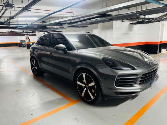 PORSCHE-CAYENNE-2019