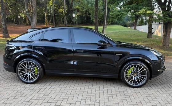 PORSCHE CAYENNE 3.0 V6 E-HYBRID COUPÉ PLATINUM EDITION AWD TIPTRONIC S