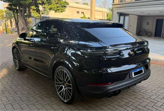 PORSCHE-CAYENNE-2023