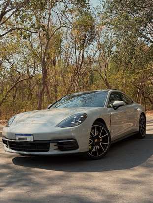PORSCHE-PANAMERA-2020