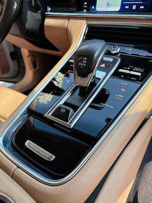 PORSCHE-PANAMERA-2020