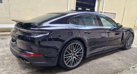 PORSCHE-PANAMERA-2025