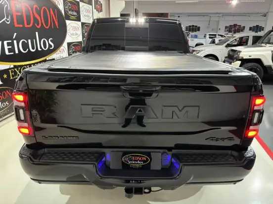 RAM-2500-6.7 I6 TURBO DIESEL NIGHT EDITION CD 4X4 AUTOMÁTICO RAM-2500-2020