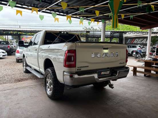 RAM-2500-6.7 I6 TURBO DIESEL LARAMIE RODEO EDITION CD 4X4 AUTOMÁTICO RAM-2500-2024