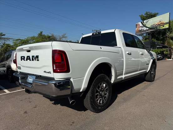 RAM-3500-6.7 I6 TURBO DIESEL LIMITED LONGHORN CD 4X4 AUTOMÁTICO RAM-3500-2025