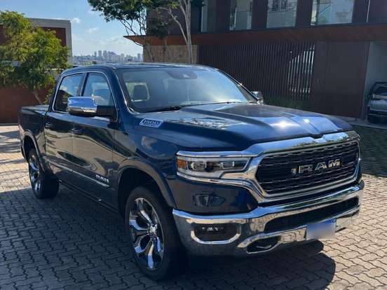 RAM-1500-5.7 V8 GASOLINA LIMITED CD 4X4 AUTOMÁTICO RAM-1500-2023