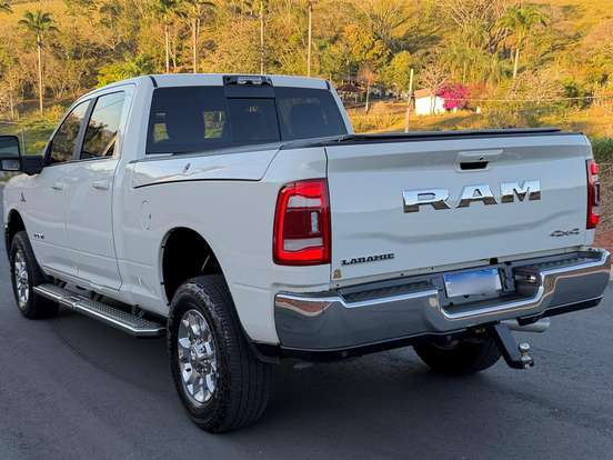 RAM-2500-6.7 I6 TURBO DIESEL LARAMIE CD 4X4 AUTOMÁTICO RAM-2500-2024