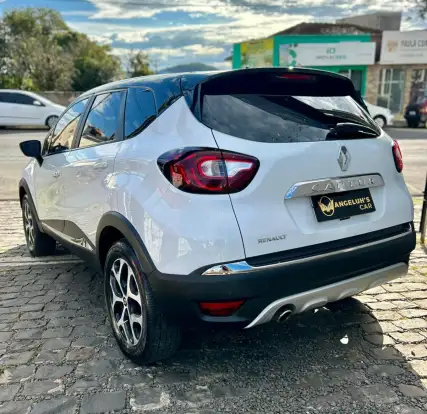 RENAULT-CAPTUR-2020