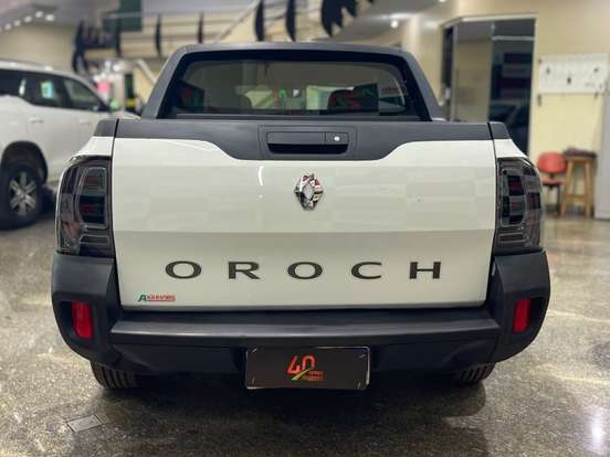 RENAULT-OROCH-2022