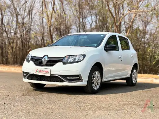RENAULT-SANDERO-2022