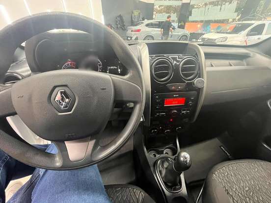 RENAULT-DUSTER-2019