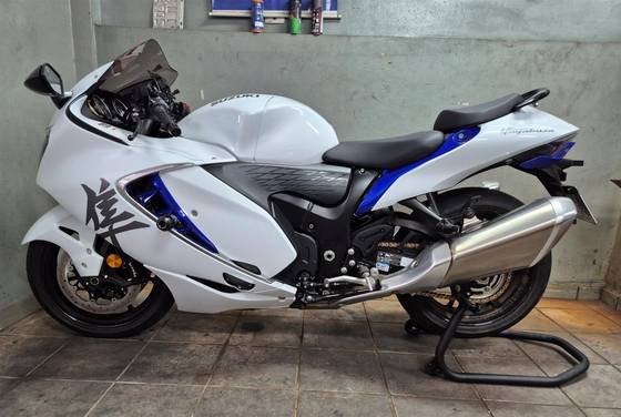 SUZUKI HAYABUSA GSX1300RRQ 