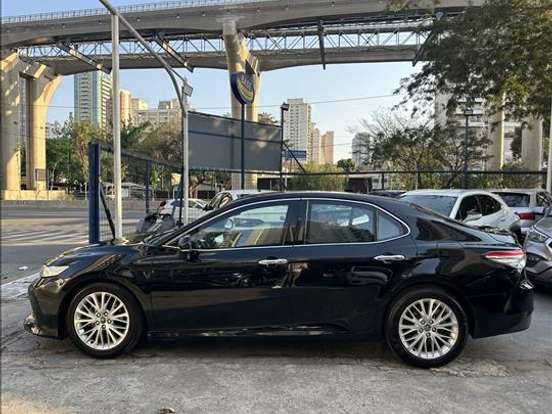 TOYOTA-CAMRY-3.5 XLE V6 24V GASOLINA 4P AUTOMÁTICO TOYOTA-CAMRY-2018