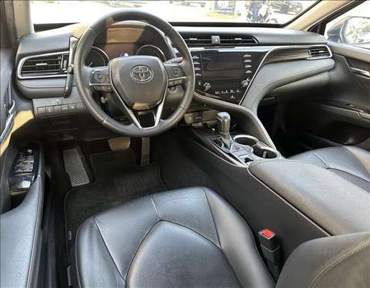 TOYOTA-CAMRY-2018
