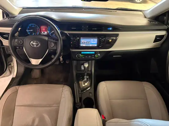 TOYOTA-COROLLA-2015