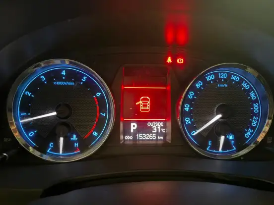 TOYOTA-COROLLA-2015