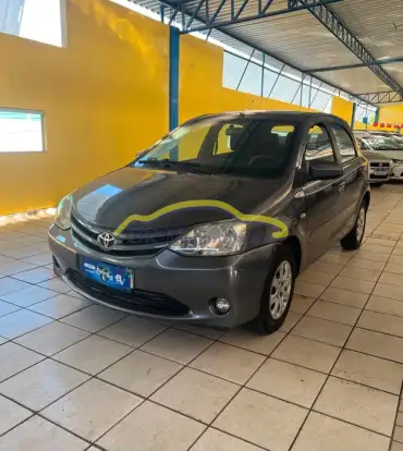 TOYOTA-ETIOS-2013