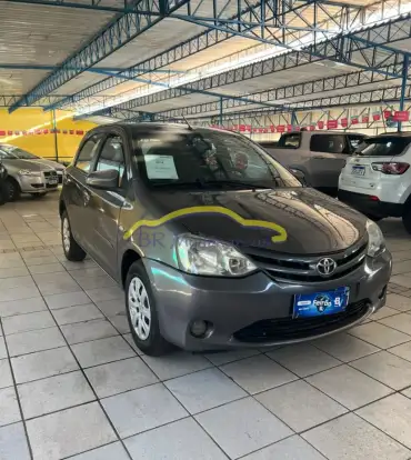 TOYOTA-ETIOS-2013