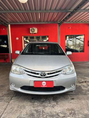 TOYOTA-ETIOS-2013