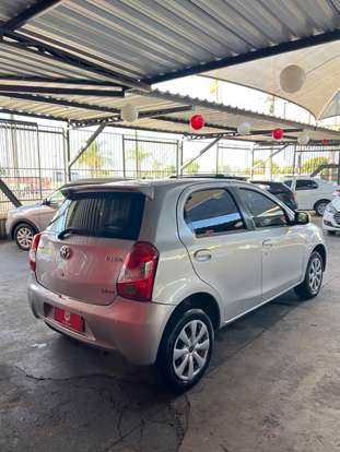 TOYOTA-ETIOS-2013