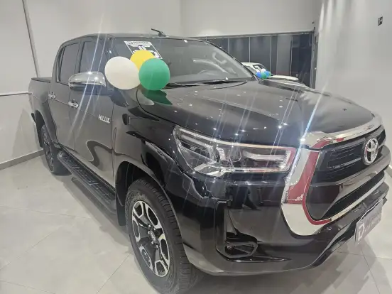 TOYOTA-HILUX-2.8 D-4D TURBO DIESEL CD SRV 4X4 AUTOMÁTICO TOYOTA-HILUX-2024