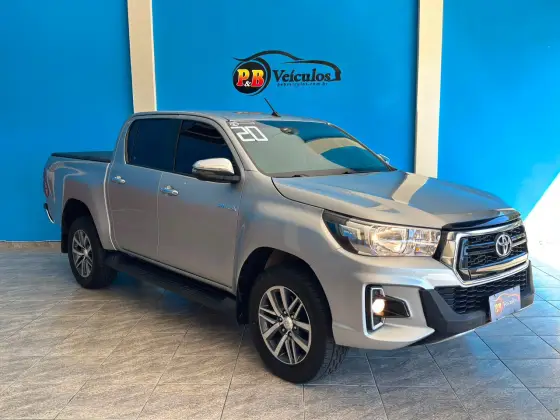 TOYOTA HILUX 2.8 SRV 4X4 CD 16V DIESEL 4P AUTOMÁTICO TOYOTA HILUX 2.8 SRV 4X4 CD 16V DIESEL 4P AUTOMÁTICO