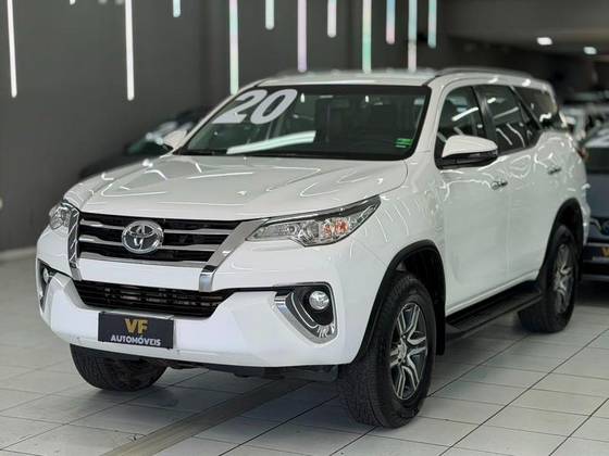 TOYOTA HILUX 2.7 SRV 4X2 CD 16V FLEX 4P AUTOMÁTICO