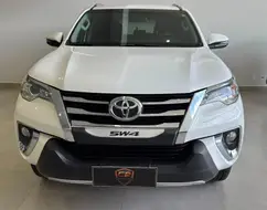TOYOTA HILUX 2.7 SRV 4X4 CD 16V FLEX 4P AUTOMÁTICO TOYOTA HILUX 2.7 SRV 4X4 CD 16V FLEX 4P AUTOMÁTICO