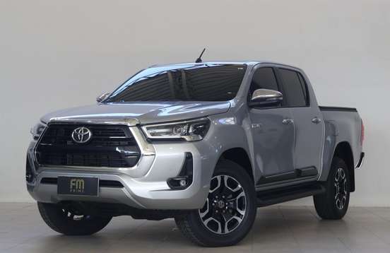 TOYOTA-HILUX-2025