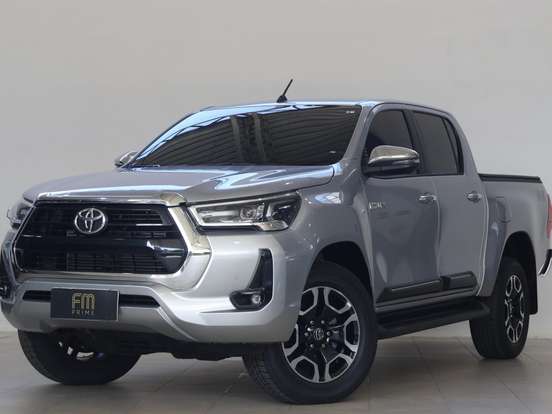 TOYOTA-HILUX-2.8 D-4D TURBO DIESEL CD SRV 4X4 AUTOMÁTICO TOYOTA-HILUX-2025