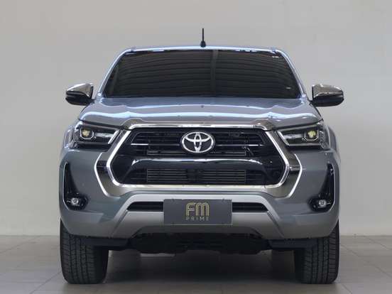 TOYOTA-HILUX-2.8 D-4D TURBO DIESEL CD SRV 4X4 AUTOMÁTICO TOYOTA-HILUX-2025